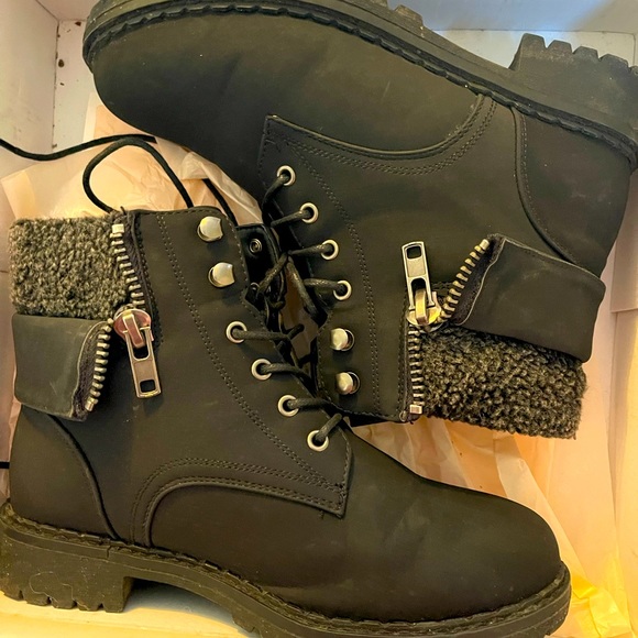 JustFab boots - Picture 2 of 2